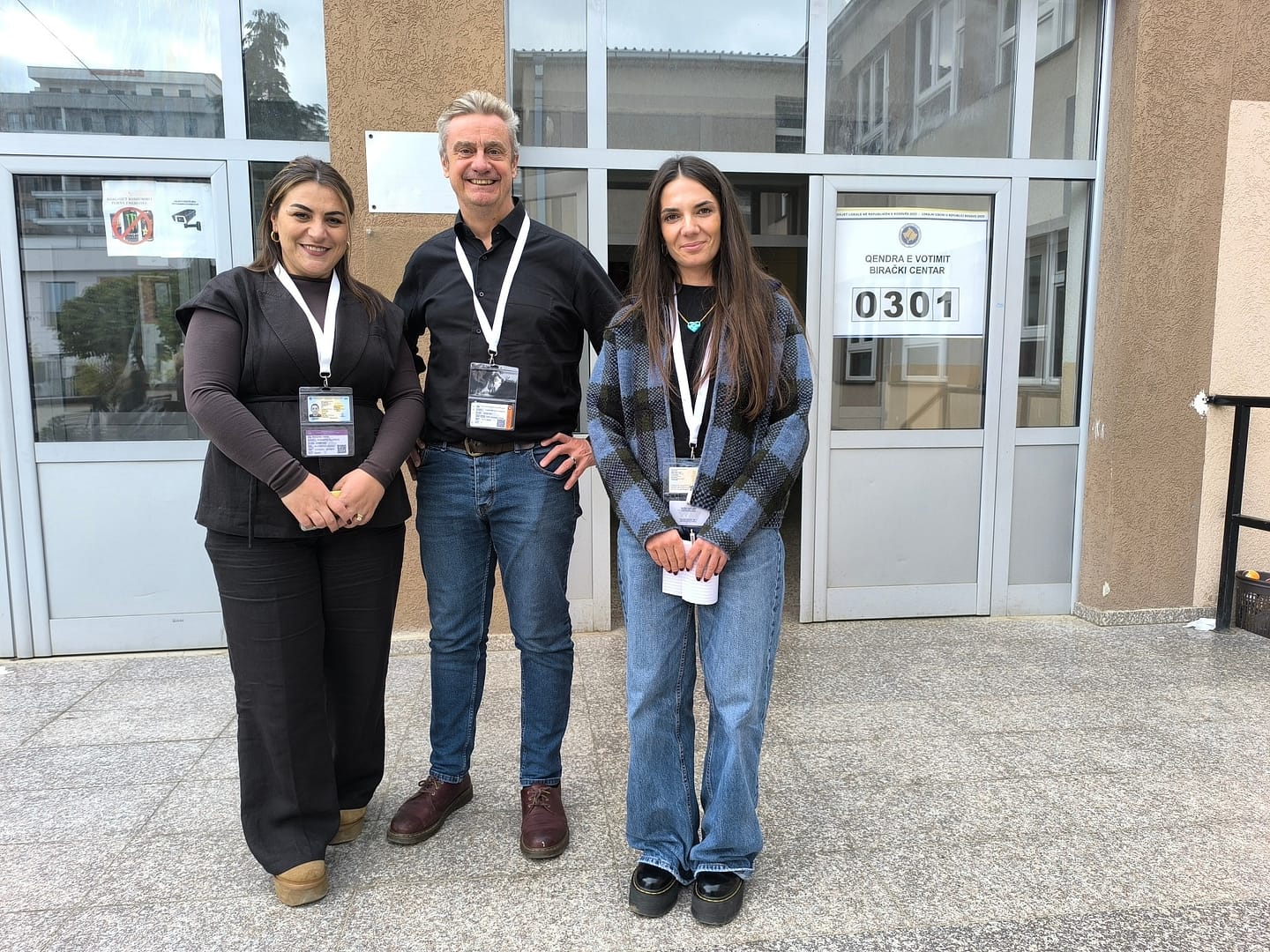 Pas vizitës në veri, Hargreaves shkon në Drenas: Pjesëmarrja po rritet, shpresoj që të gjithë të votojnë