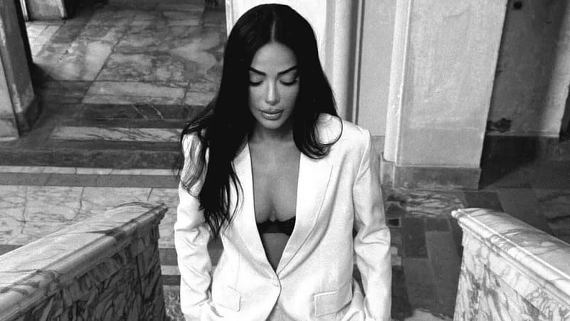 Kader Kicaj flet për rutinën e bukurisë, presionin e famës dhe jetën sentimentale