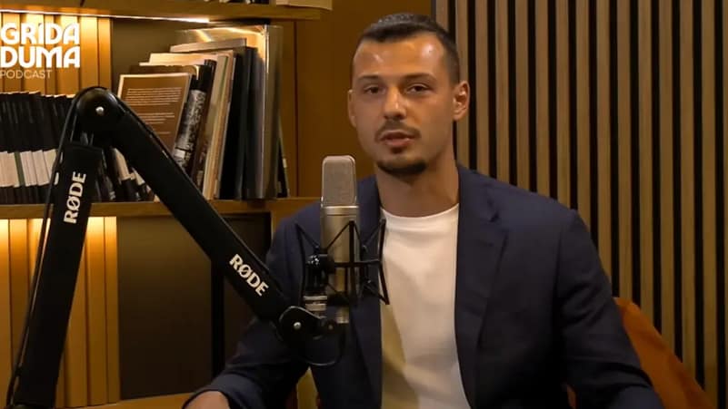 Endrit Thaçi: vizitat në Hagë, barra e kryefamiljarit dhe përgjigjja për dashurinë