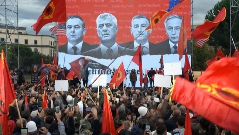 Protesta në sheshin “Skënderbej” jehon në mediat ndërkombëtare