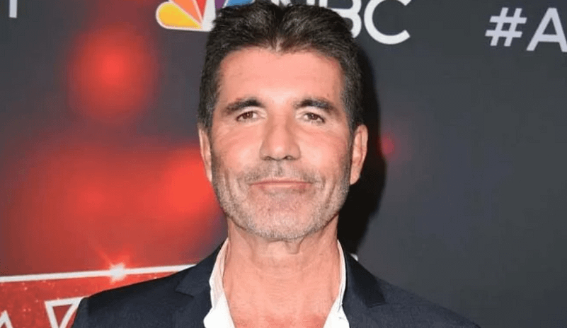 Simon Cowell nis markën e syzeve “Soothe” kundër migrenës, ndërsa përgatit dokumentarin “The Next Act” në Netflix