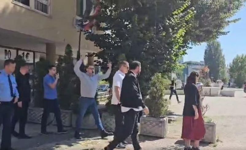 Rizvanolli dhe Krasniqi sërish hasin në kundërshtime në Mitrovicën e Veriut