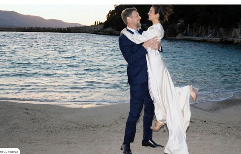 Fejesa e Princit Leka Zogu II dhe fotografes Blerta Celibashi në Ksamil bie në sy të mediave ndërkombëtare