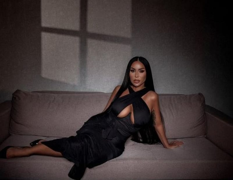 Fjolla Morina publikon foto nudo nga shtrati pas konfirmimit të lidhjes